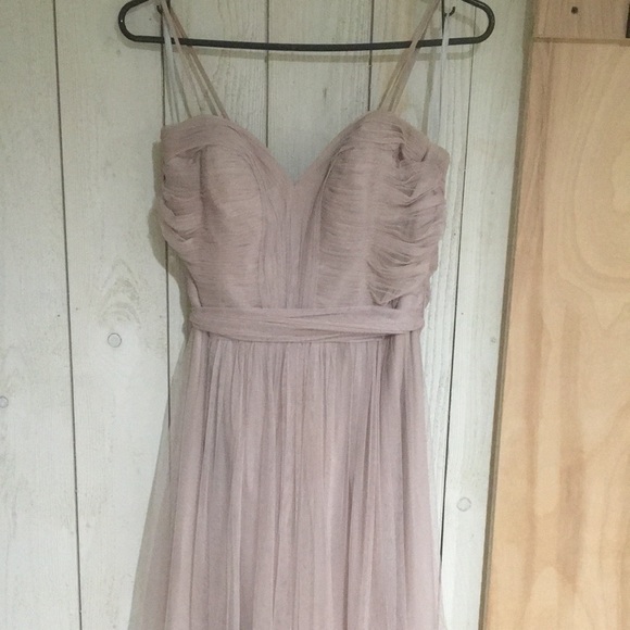 Beautiful Vera wang champagne colored dress - Picture 2 of 4